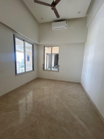 3 BHK Apartment For Rent in Indiabulls Sky Forest, Lower Parel