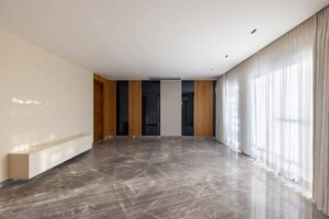 Room in 6 BHK Independent House at Sector 117 – for Sale