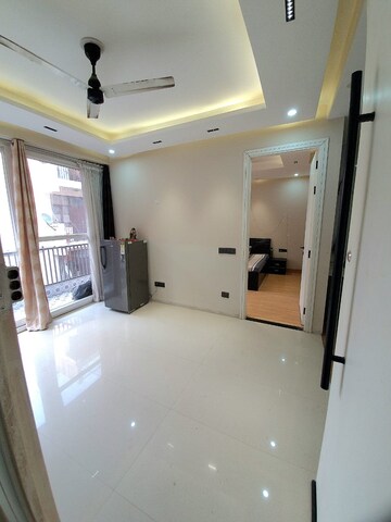 Furnished Amenities in 1.5 BHK Builder Floor at Khirki Extension – for Rent