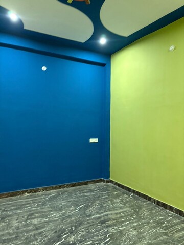 Room in 2 BHK Independent House at SM Tower Jankipuram, Jankipuram – for Sale