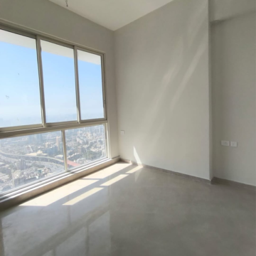 Room in 2 BHK Apartment at Borivali West – for Rent
