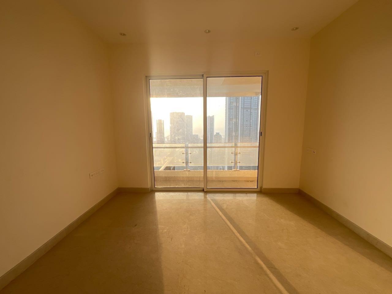 3 BHK + Pooja Room,Servant Room Apartment For Rent in Indiabulls Sky Forest