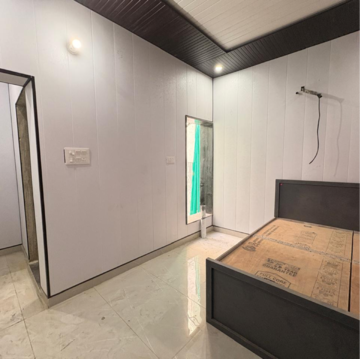 Bedroom in 2 BHK Apartment at Sector 30 – for Rent