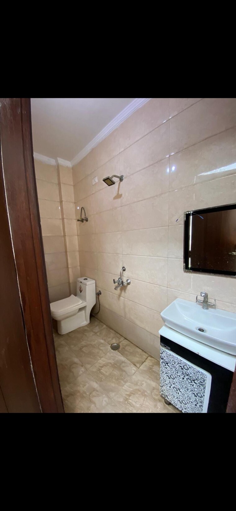 Bathroom, vasundhara sector 5 2 Bedroom 1250 Sq.Ft. Builder Floor In Vasundhara Sector 5 Ghaziabad 8793801