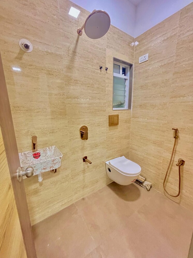 Bathroom, malad east 3 Bedroom 1208 Sq.Ft. Apartment In Malad East Mumbai 8793812