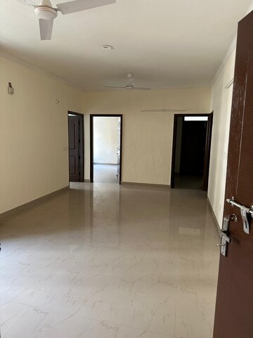 Room in 2 BHK Apartment at Maya Garden City, Lohgarh – for Rent