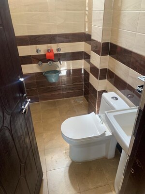 Master Bedroom in 4 BHK Independent House at Modipuram – for Sale