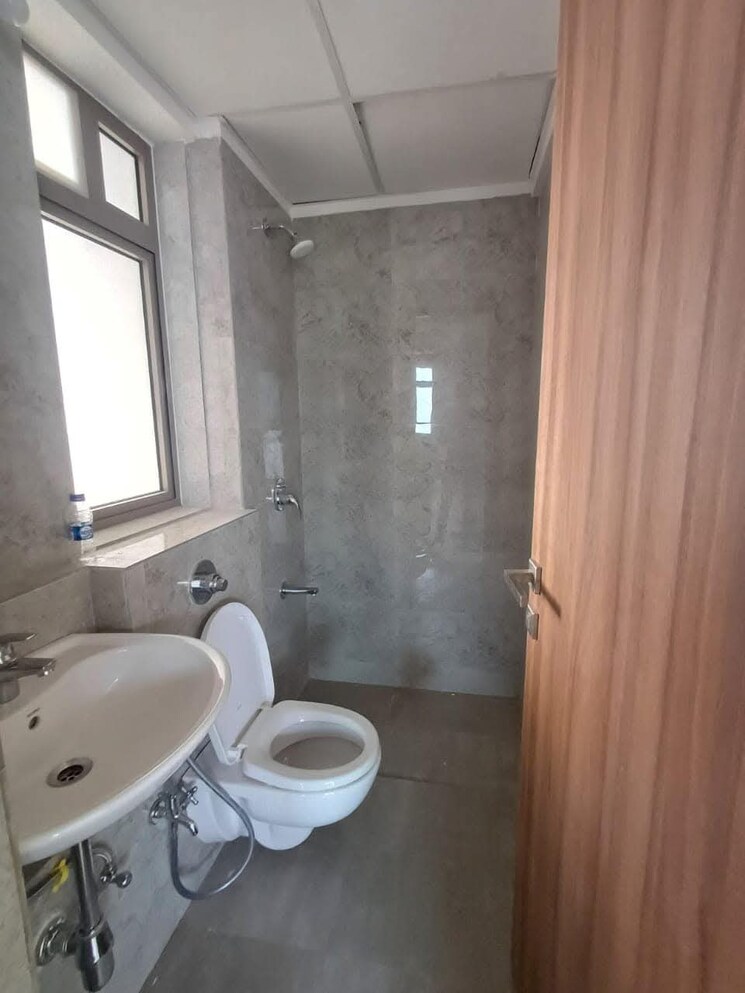 Bathroom, sheth-irene 1 Bedroom 434 Sq.Ft. Apartment In Malad West Mumbai 8793826