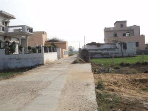  Plot For Sale in Bhutani Bolt, Sector 140a