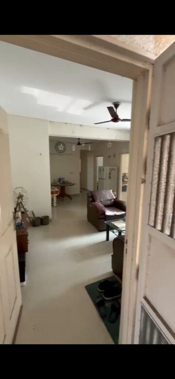 Master Bedroom in 3 BHK Apartment at Tulip White, Sector 69 – for Rent