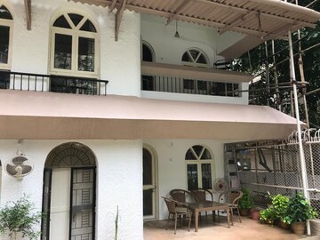4 BHK Villa – Exterior View View at Khar West - for Sale