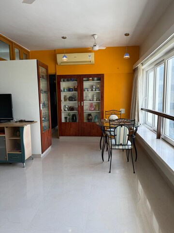 Room in 1 BHK Apartment at Harbour Heights, Colaba – for Sale