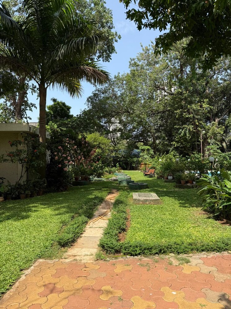 Garden, harbour-heights 1 Bedroom 644 Sq.Ft. Apartment In Colaba Mumbai 8793895