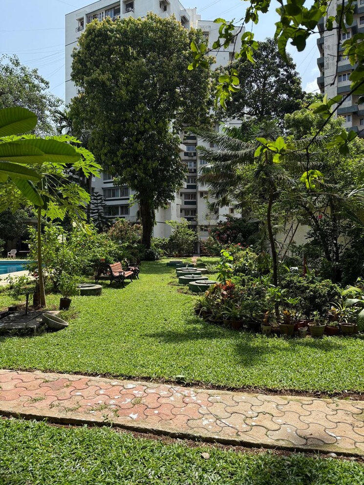 Garden, harbour-heights 1 Bedroom 644 Sq.Ft. Apartment In Colaba Mumbai 8793895