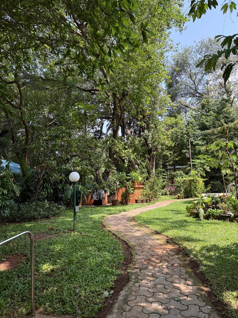 Garden, harbour-heights 1 Bedroom 644 Sq.Ft. Apartment In Colaba Mumbai 8793895