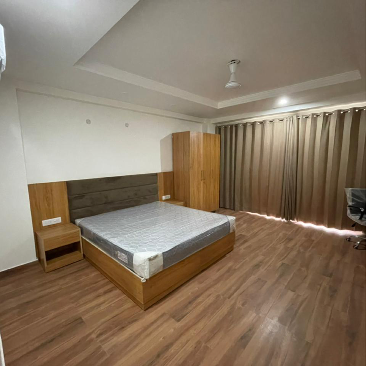 1 RkApartment For Rent in Unitech South City Heights