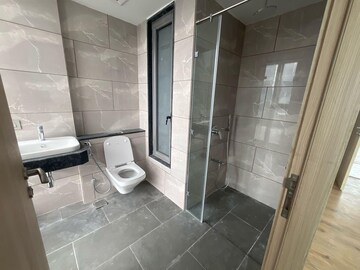 Bathroom in 4 BHK Apartment at Rustomjee Crown, Prabhadevi – for Rent