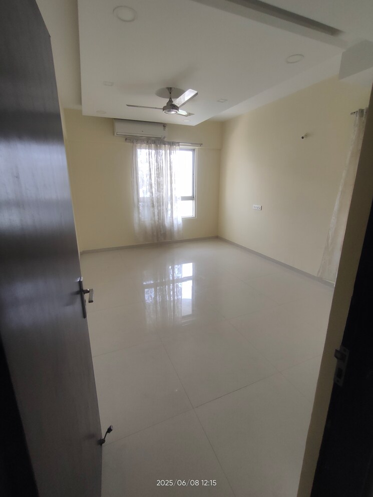 Room, nyati-epitome 3 Bedroom 1500 Sq.Ft. Apartment In Mohammadwadi Pune 8793856
