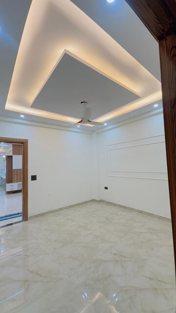 Room in 3 BHK Builder Floor at Sahastradhara Road – for Sale