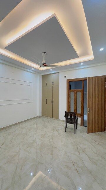 Room in 3 BHK Builder Floor at Sahastradhara Road – for Sale