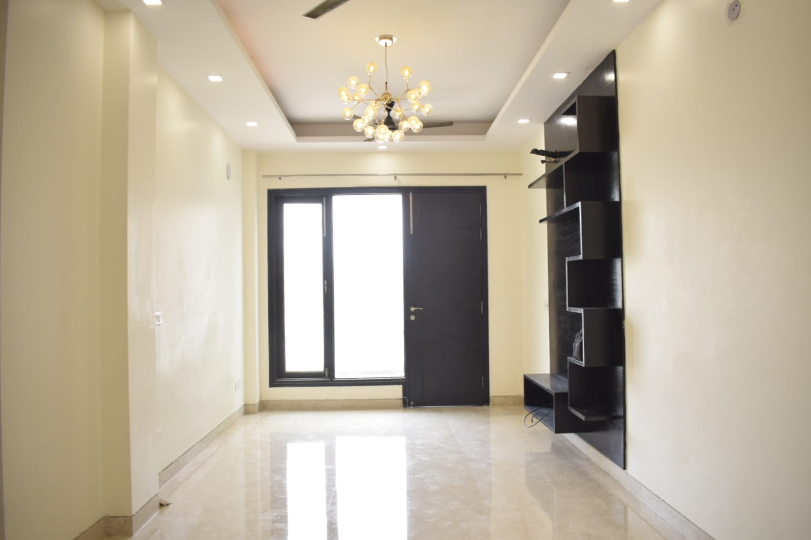 5 BHK + Pooja Room,Servant Room,Study Room,Extra Room Builder Floor For Sale in DLF City Phase V
