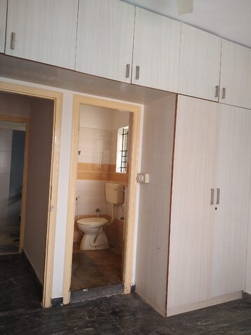 Bedroom in 2 BHK Apartment at Varanasi – for Rent