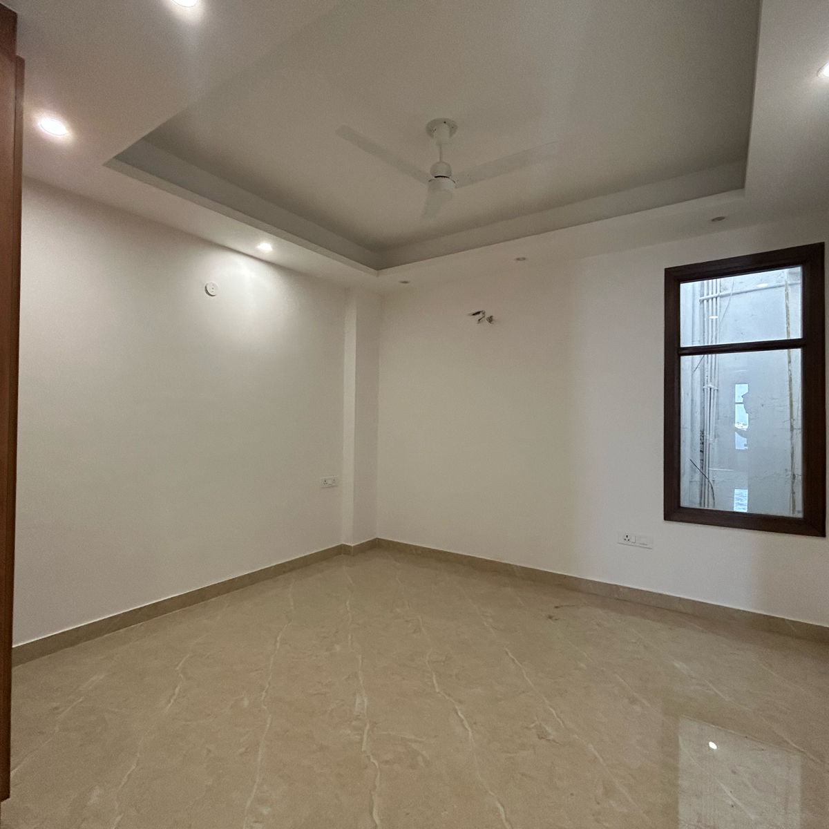 2 BHK + Extra Room Apartment For Rent in Saket