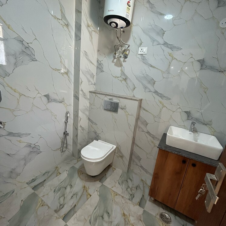 Attached Bathroom, saket 2 Bedroom 900 Sq.Ft. Apartment In Saket Delhi 8794021