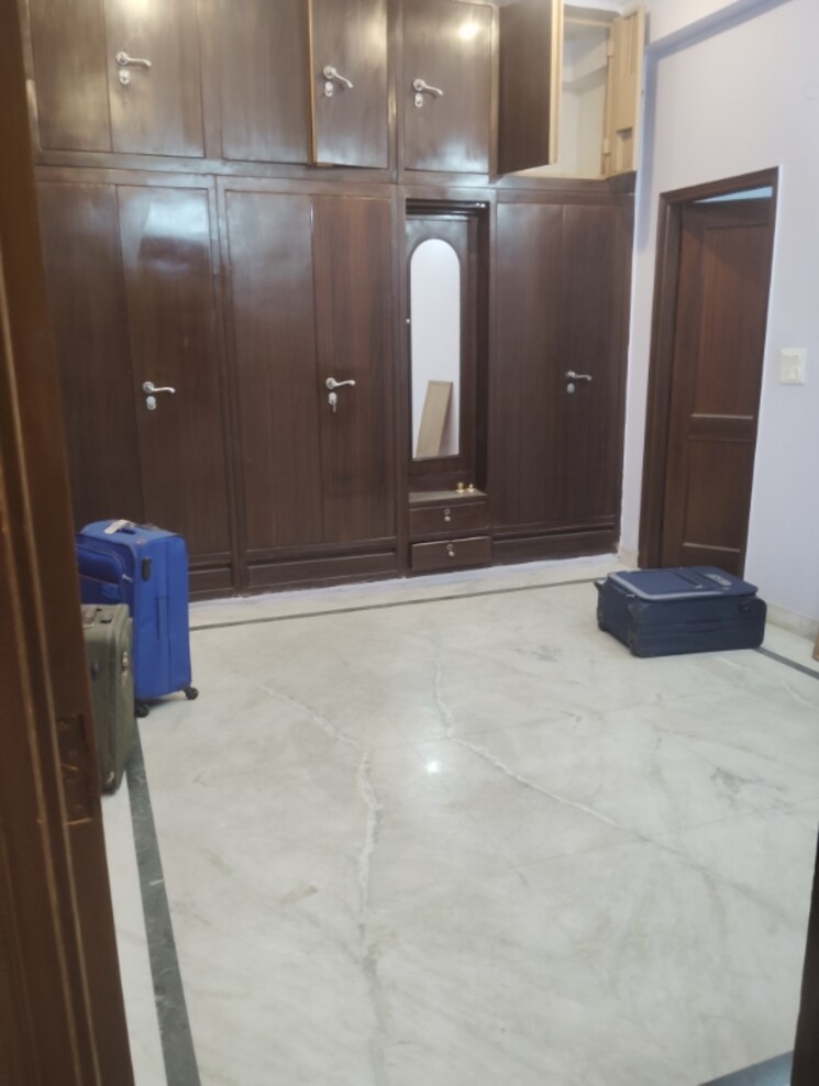 Room, vasundhara sector 3 4 Bedroom 1750 Sq.Ft. Builder Floor In Vasundhara Sector 3 Ghaziabad 8794041