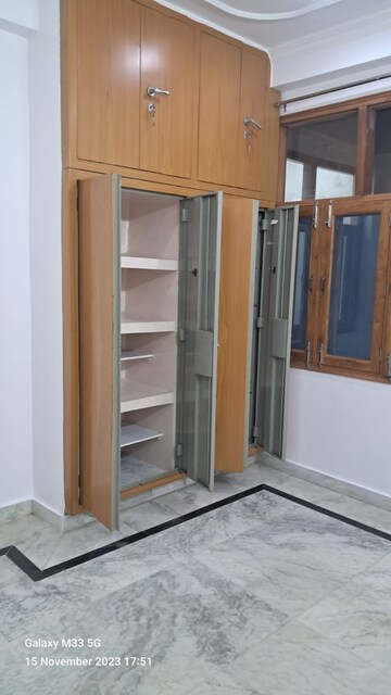 2 BHK Builder Floor For Rent in Vasundhara Sector 1