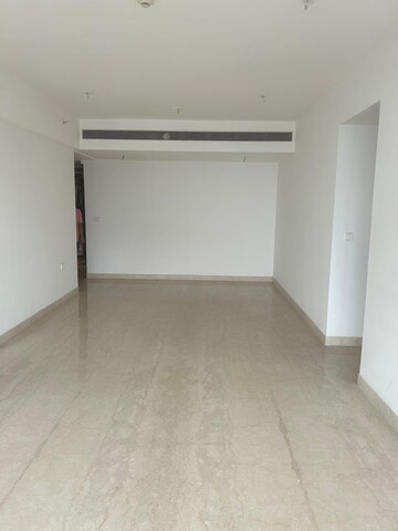 Room in 3 BHK Apartment at Lodha Marquise, Worli – for Rent