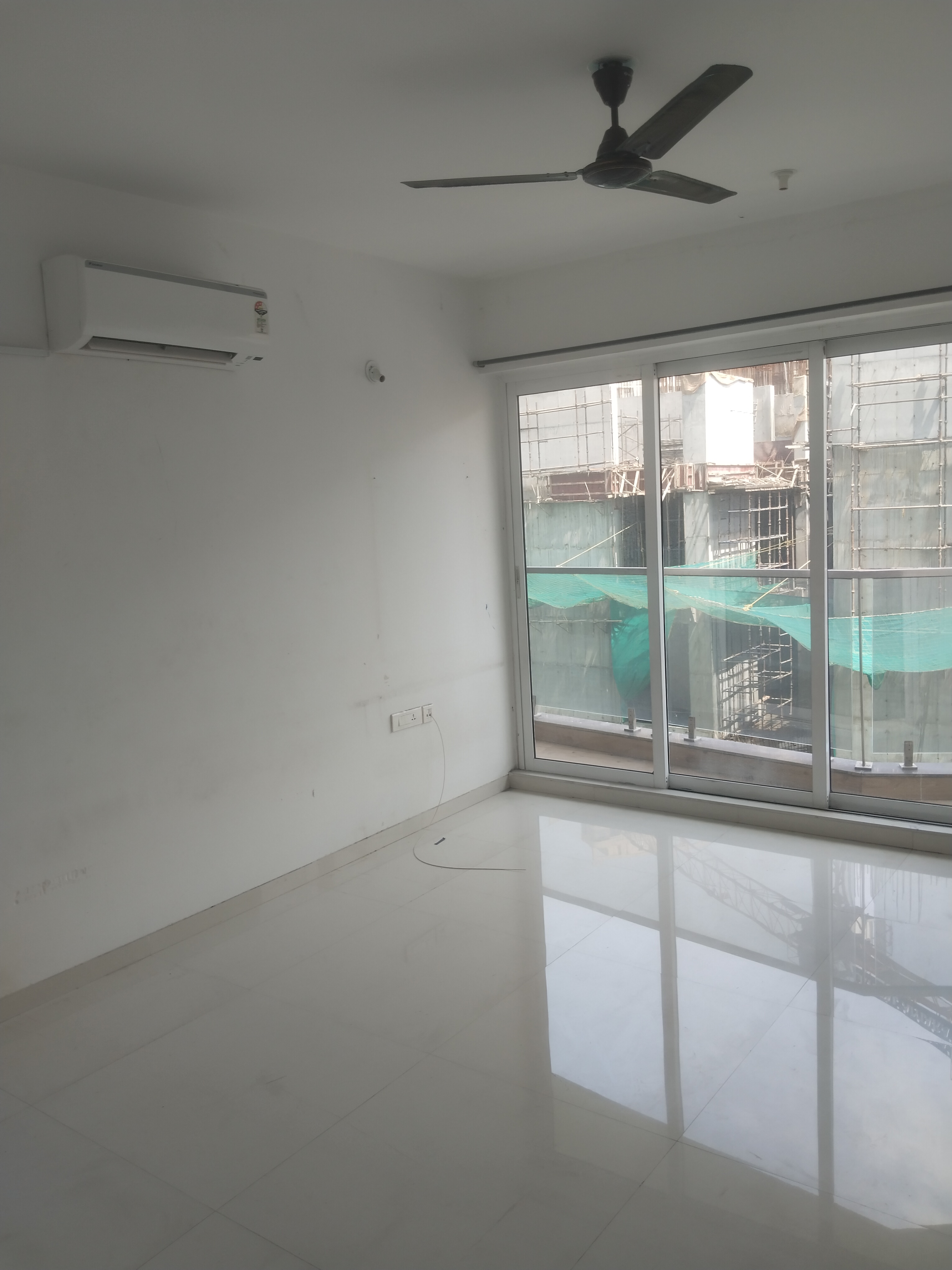 3 BHK + Pooja Room,Study Room,Extra Room Apartment For Rent in Soham Crystal Spires