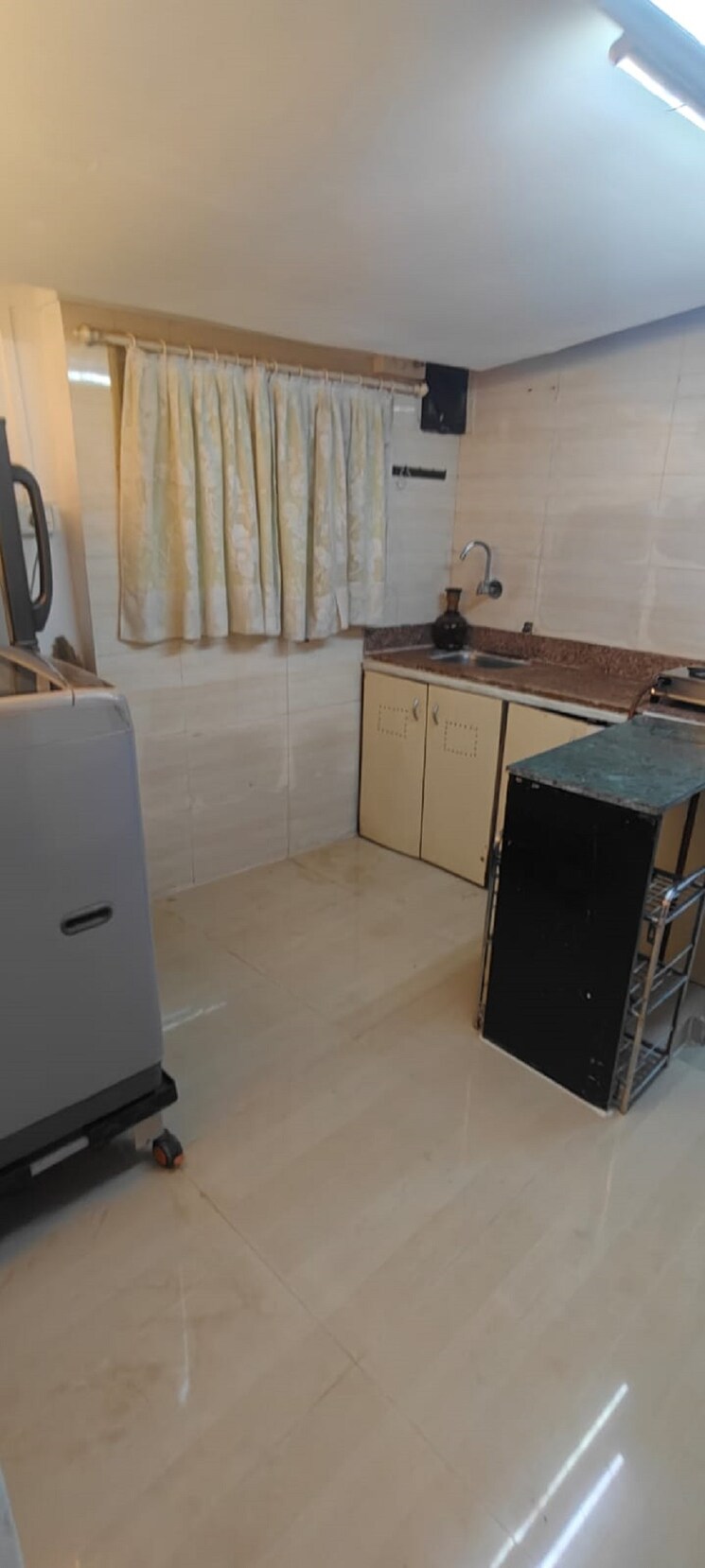 Kitchen, bandra west 1 RK 250 Sq.Ft. Apartment In Bandra West Mumbai 8794103