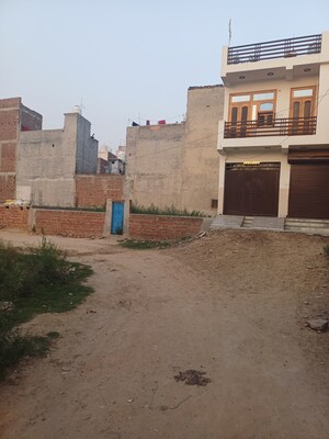  Plot For Sale in Dheeraj Nagar