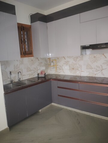 Kitchen in 3 BHK Builder Floor at Vasundhara Sector 3 – for Rent