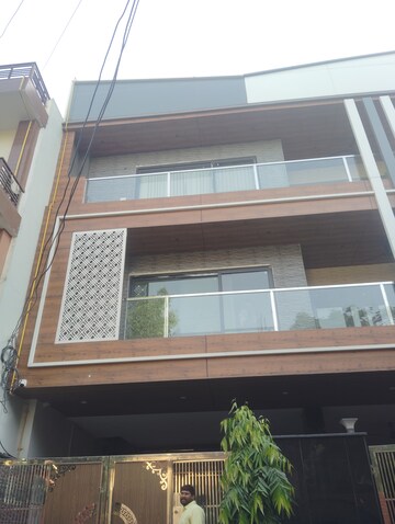 3 BHK Builder Floor – Exterior View View at Vasundhara Sector 3 - for Rent