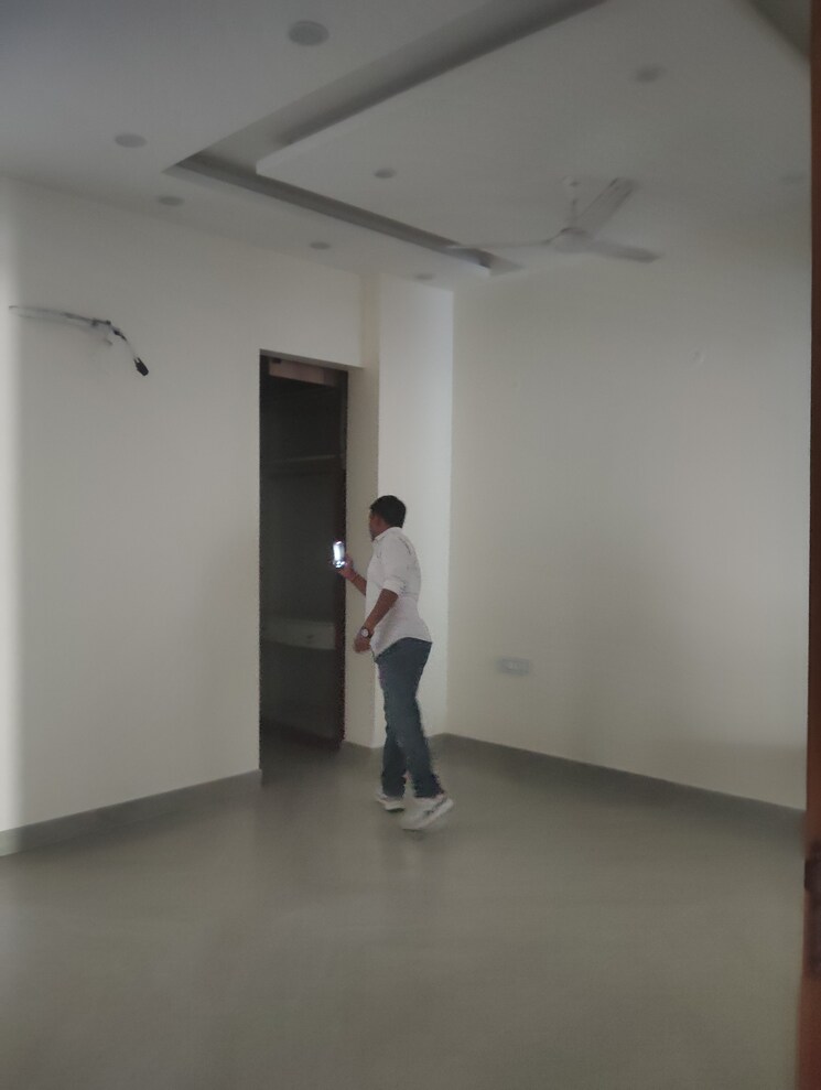 Room, vasundhara sector 3 3 Bedroom 1750 Sq.Ft. Builder Floor In Vasundhara Sector 3 Ghaziabad 8794141