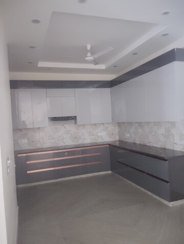 Kitchen in 3 BHK Builder Floor at Vasundhara Sector 3 – for Rent