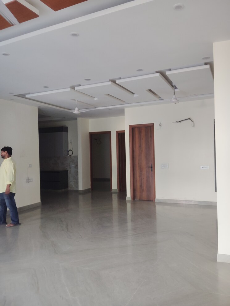 Room, vasundhara sector 3 3 Bedroom 1750 Sq.Ft. Builder Floor In Vasundhara Sector 3 Ghaziabad 8794141