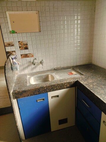 Team Area in 2 BHK Apartment at Ghorpadi – for Rent