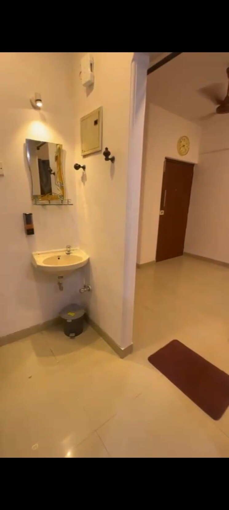Bathroom, suvidha-pratima-chs 1 Bedroom 600 Sq.Ft. Apartment In Andheri East Mumbai 8794145