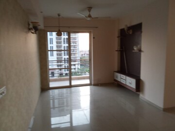 Room in 3 BHK Apartment at M3M Woodshire, Sector 107 – for Rent