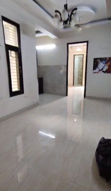Room in 2 BHK Builder Floor at Vasundhara Sector 1 – for Rent
