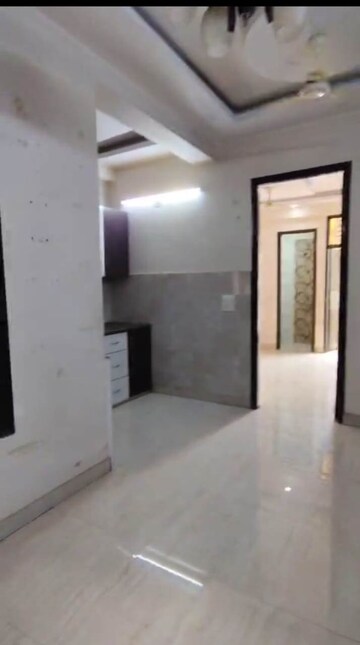 Room in 2 BHK Builder Floor at Vasundhara Sector 1 – for Rent