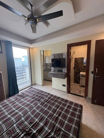 Bedroom in 1 RK Builder Floor at Unitech Uniworld Gardens, Sector 47 – for Rent