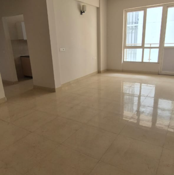 Room in 3.5 BHK Apartment at Sector 63 – for Rent