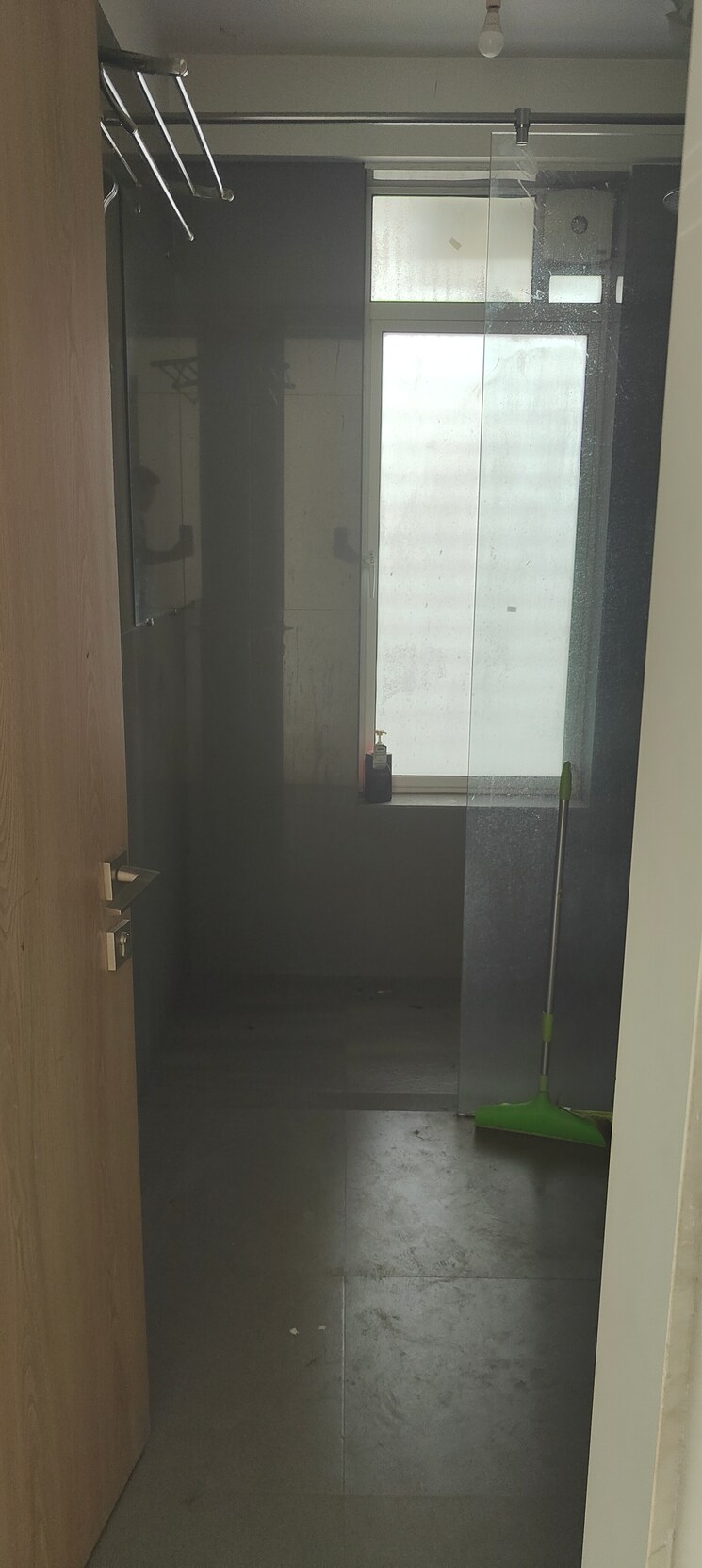 Bathroom, soham-crystal-spires 3 Bedroom 1800 Sq.Ft. Apartment In Ghodbunder Road Thane 8794201