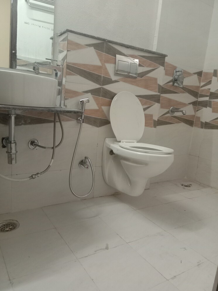 Bathroom, gaur-sportswood 3 Bedroom 1700 Sq.Ft. Apartment In Sector 79 Noida 8794163