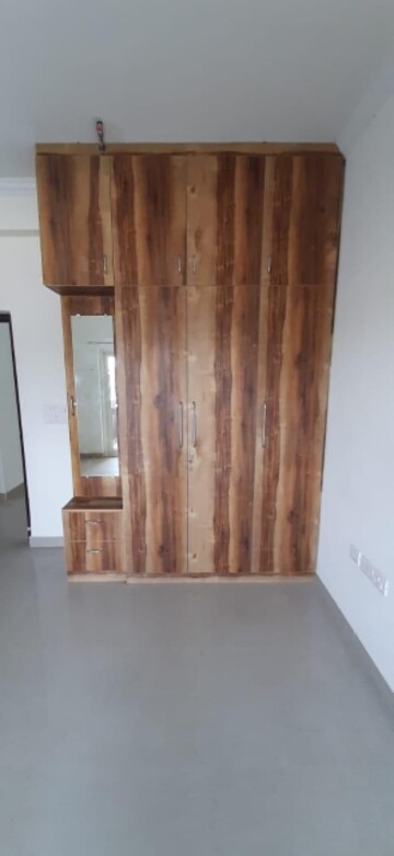 Furnished Amenities in 4 BHK Apartment at Sidhartha NCR One, Sector 95 – for Rent
