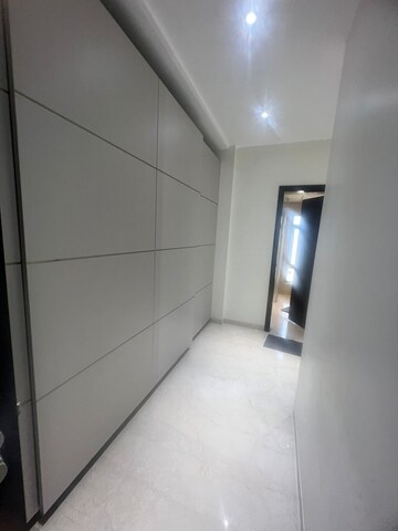  3 BHK Apartment at Oberoi Realty Esquire, Goregaon East – for Rent